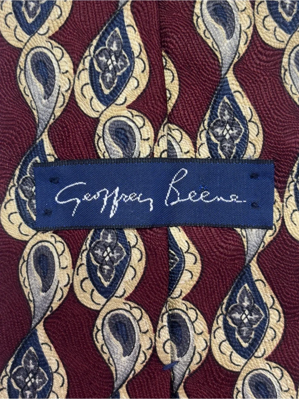 Vintage 90s Geoffrey Beene 100% Silk Burgundy Paisley Tie Made in USA